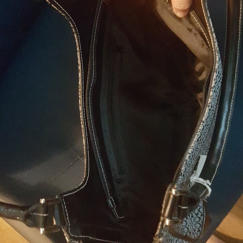 Purse - Picture 3 of 4